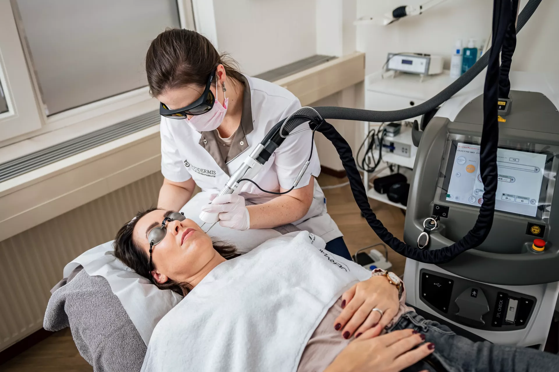 Wat is een pigment laserbehandeling Laserbehandeling pigmentvlekken